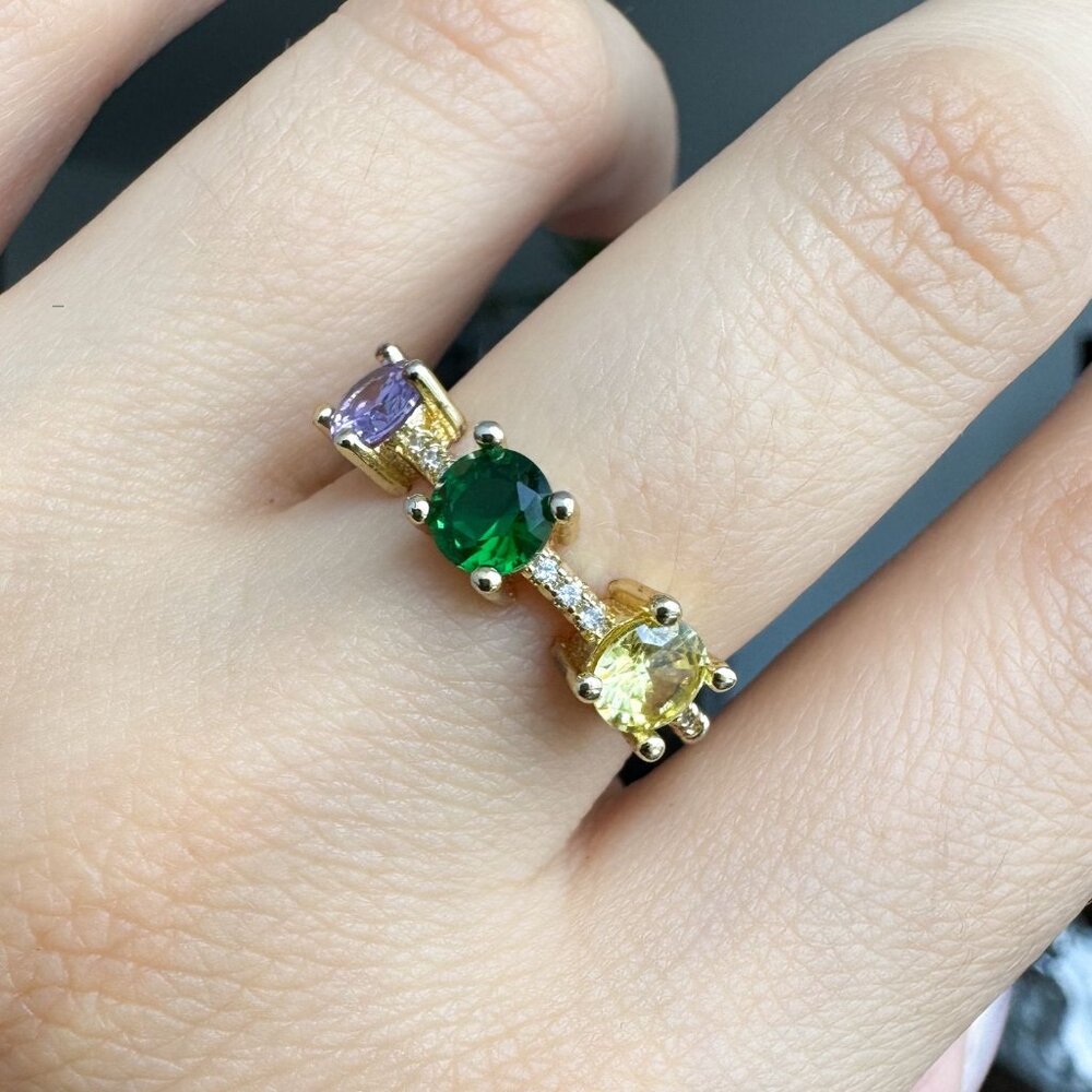 Multicolor 3 Stone Ring Band by Bichota